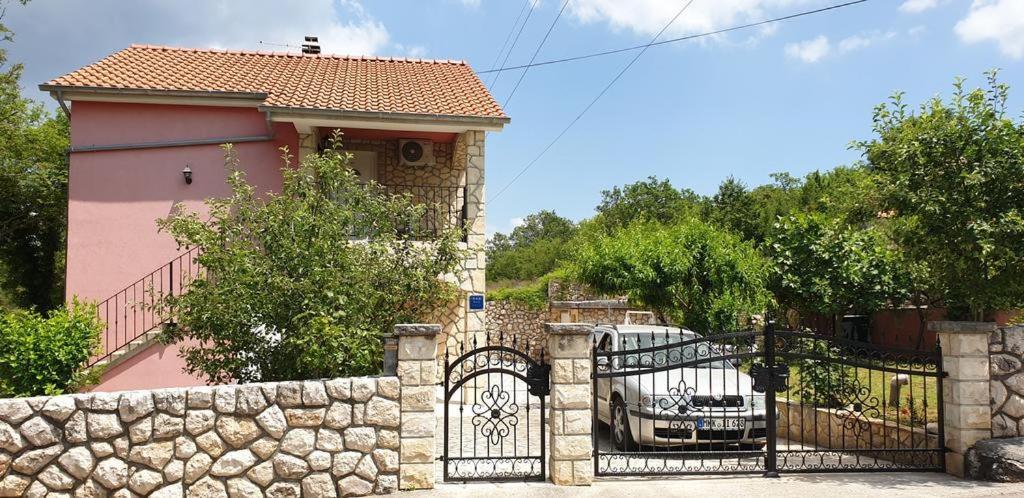 Apartments Roses Dobrinj Luaran gambar