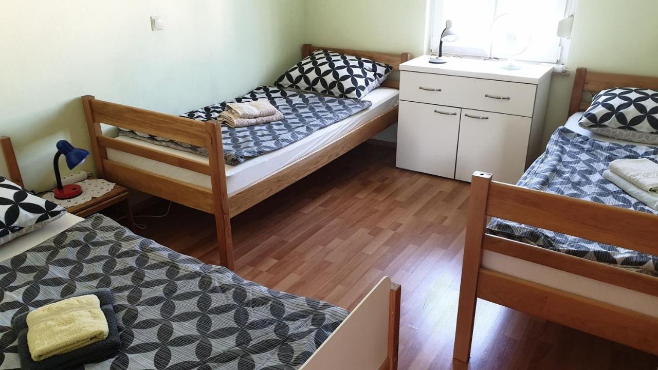Apartments Roses Dobrinj Luaran gambar