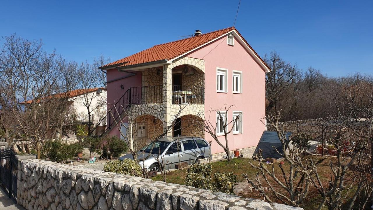 Apartments Roses Dobrinj Luaran gambar